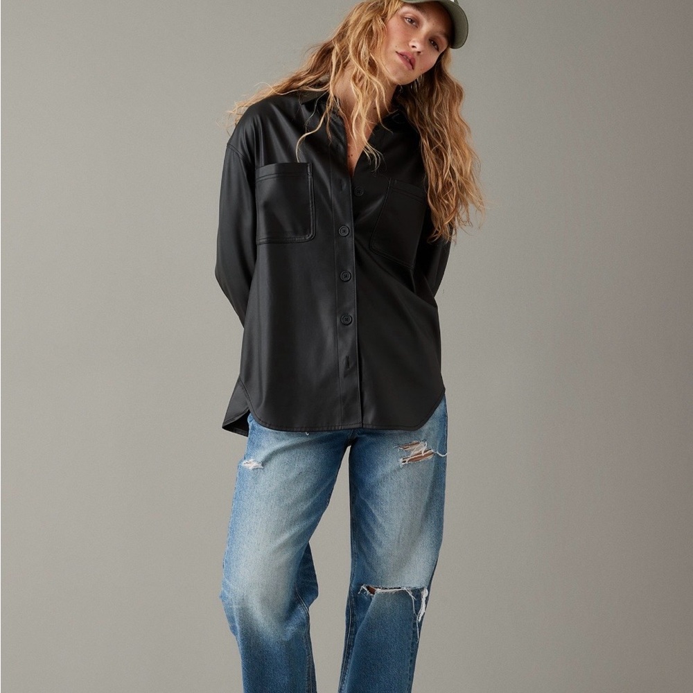 American Eagle Outfitters AE Oversized
Vegan Leather Shacket - Size XL